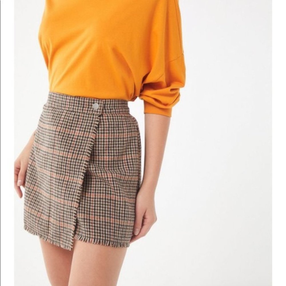 Urban Outfitters Teryn Houndstooth Fray Wrap Skirt